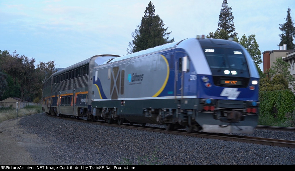 CDTX 2105 Leads Amtrak 547